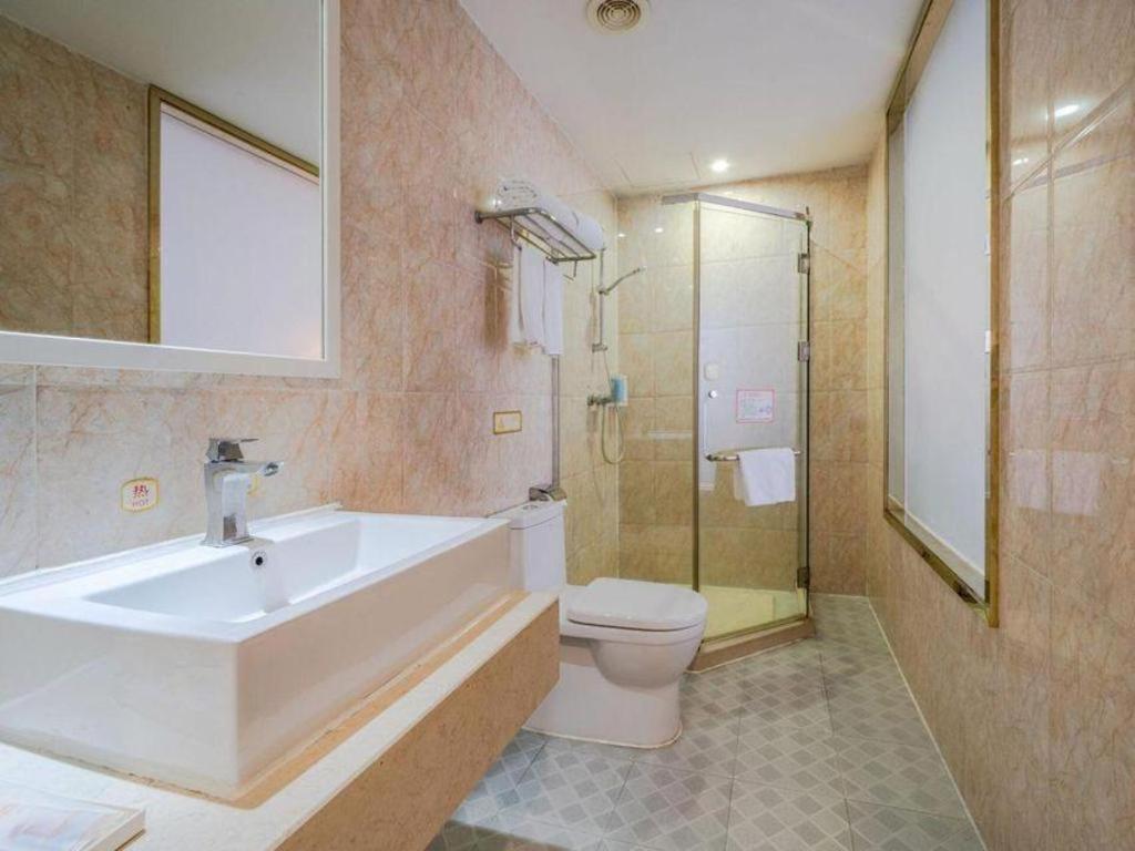 Vienna 3 Best Hotel Shenzhen Shazui Road Branch Exterior foto